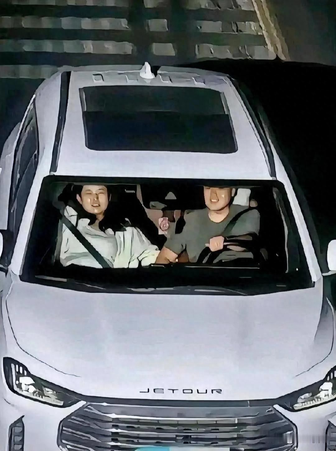 开车易违章？这些细节或是‘真凶’，关乎抽烟、着装和安全带