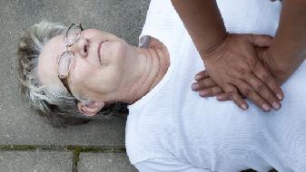 新冠疫情感染人数增长趋缓，拐点何时出现受关注？